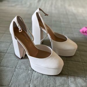 Madden girl dion pump
